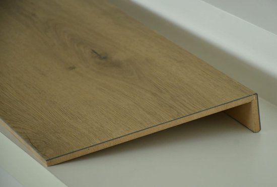 Traprenovatie traptrede - Nougat Oak - PVC- Eiken met noesten